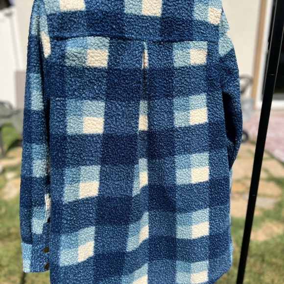 Soft surroundings blue plaid dealto shacket with pockets size medium - Picture 11 of 14